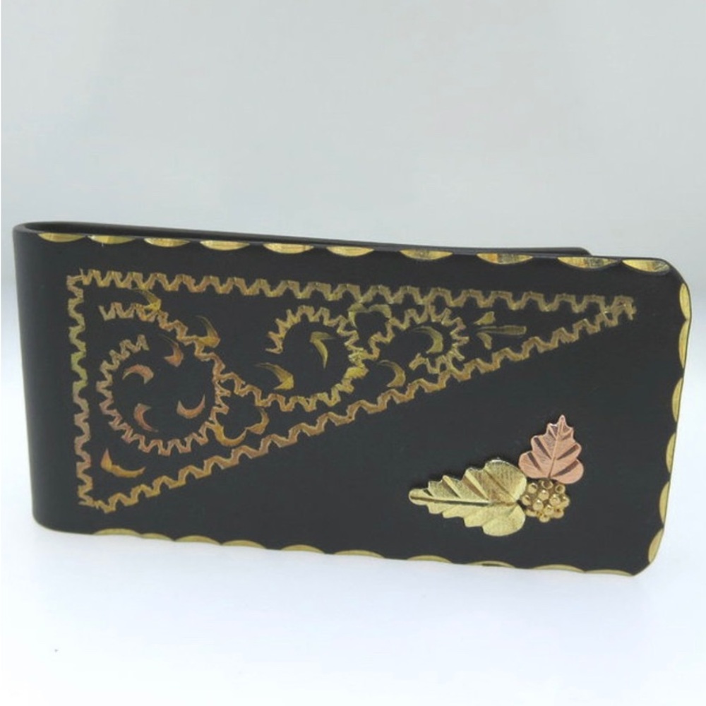 10K & 12K Black Hills Gold Accented Detailed Money Clip